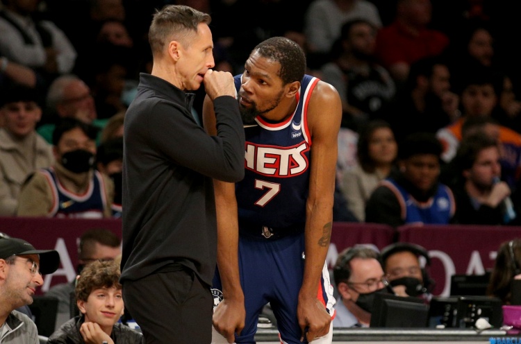 KD：在篮网时那支球队太混乱了 纳什根本没机会展现执教能力